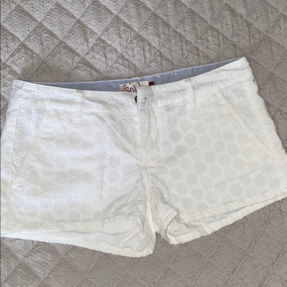 Juniors White lace shorts